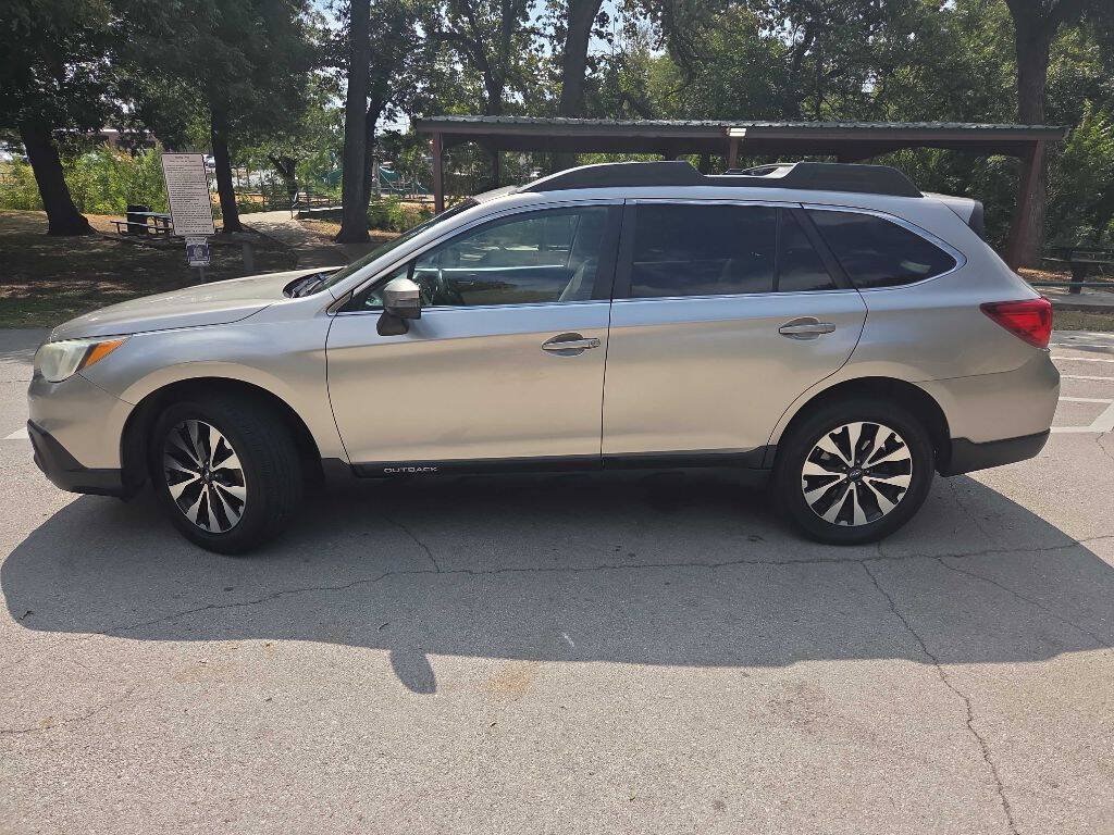 Used 2016 Subaru Outback 2.5i Limited AWD/4WD image 3