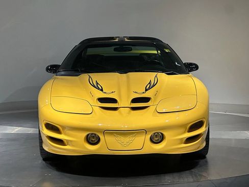Used 2002 Pontiac Firebird Trans Am RWD image 3