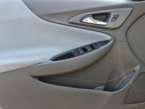 Used 2025 Chevrolet Malibu LT image 13