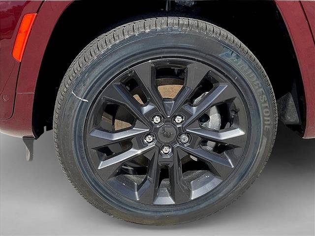 New 2026 Jeep Grand Cherokee L Limited AWD/4WD image 13
