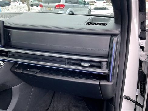 Used 2025 Hyundai Santa Fe Calligraphy image 16