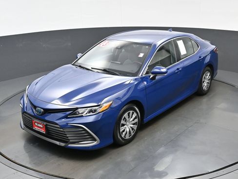 Used 2023 Toyota Camry LE FWD image 37