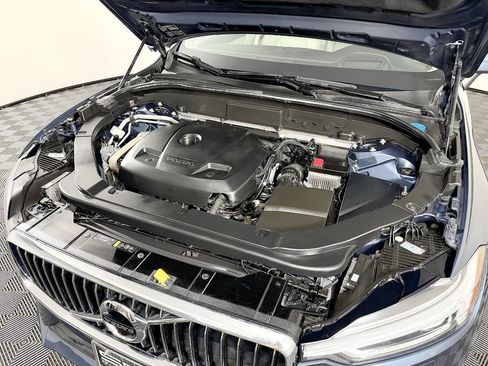 Used 2019 Volvo XC60 T5 Inscription w/ Protection Package Premier AWD/4WD image 7