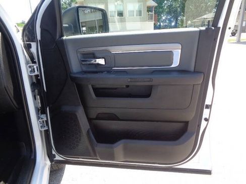Used 2022 RAM 1500 Classic SLT w/ Electronics Group AWD/4WD image 25