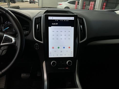 Used 2023 Ford Edge SEL image 15