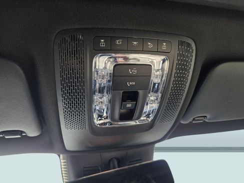 Used 2026 Mercedes-Benz GLB 250 4MATIC image 29