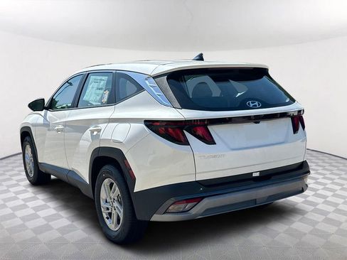 Certified 2025 Hyundai Tucson SE FWD image 7