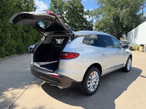 Used 2021 Buick Enclave Essence w/ Sound and Sites Package FWD image 33