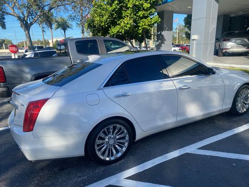 Used 2018 Cadillac CTS Luxury image 10
