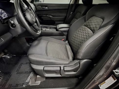Used 2022 Nissan Pathfinder S FWD image 21