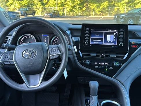 Used 2024 Toyota Camry LE image 10
