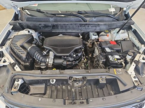 Used 2021 GMC Acadia SLE w/ Driver Convenience Package image 26