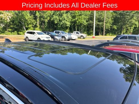 Used 2024 Toyota RAV4 XLE Premium FWD image 3