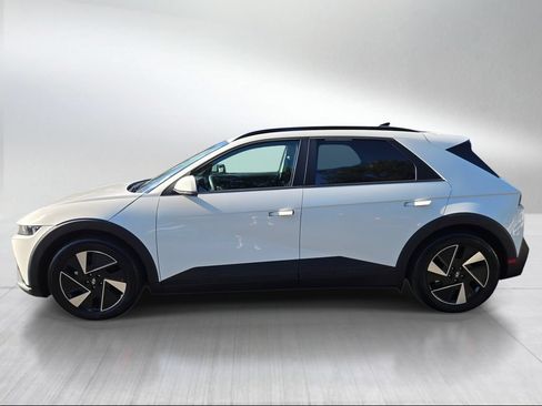 Used 2025 Hyundai Ioniq 5 SEL RWD image 6