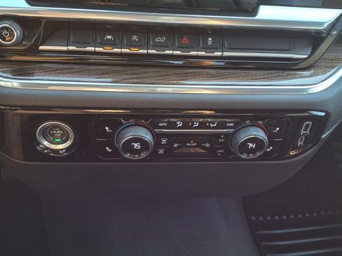 Used 2023 Chevrolet Silverado 1500 LT image 16