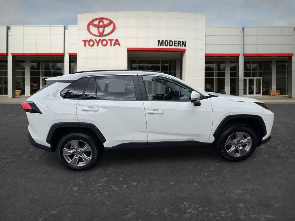Certified 2025 Toyota RAV4 XLE AWD/4WD image 4