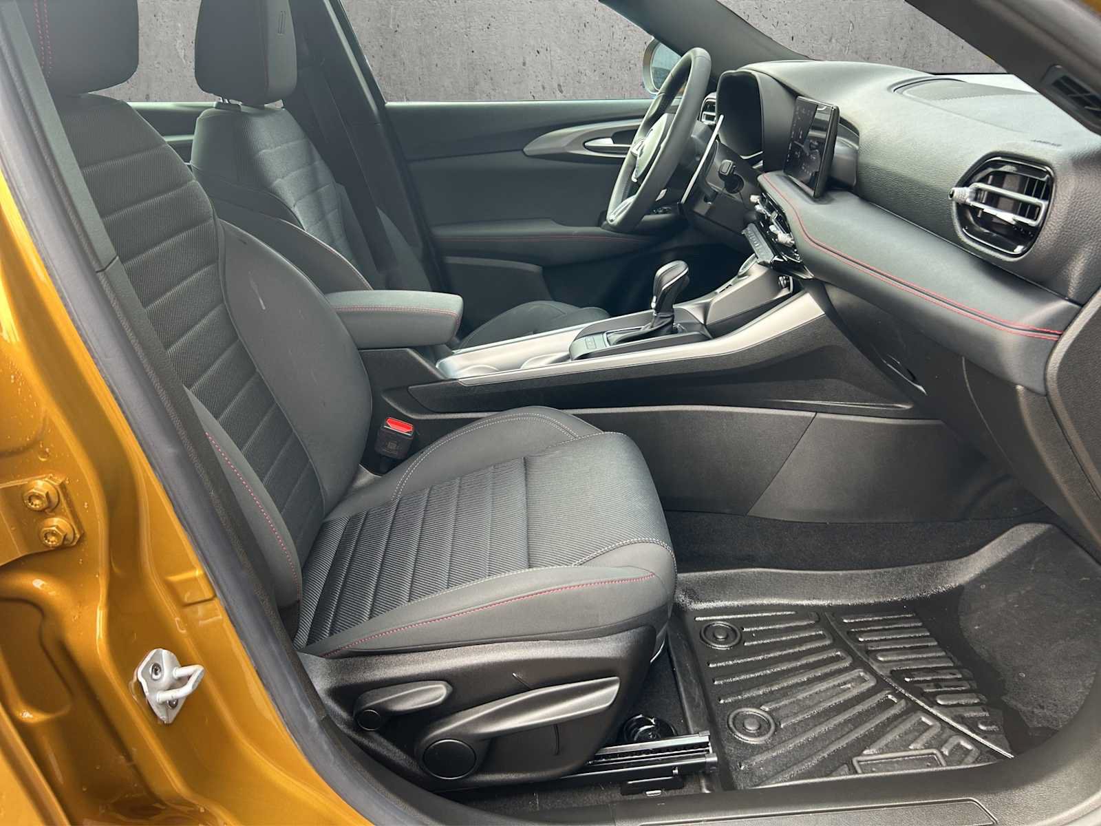 Used 2024 Dodge Hornet R/T w/ R/T Blacktop Package AWD/4WD image 22
