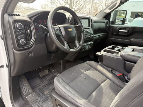 Certified 2024 Chevrolet Silverado 2500 Custom w/ Custom Value Package image 17