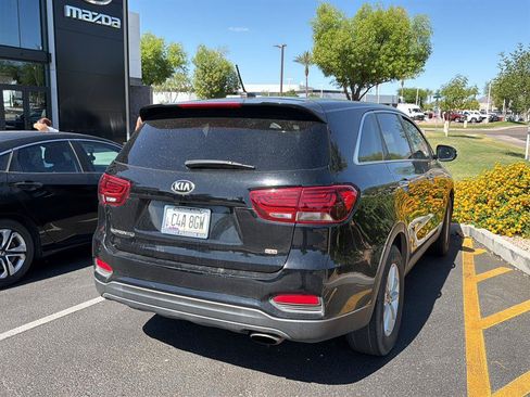 Used 2019 Kia Sorento L FWD image 4