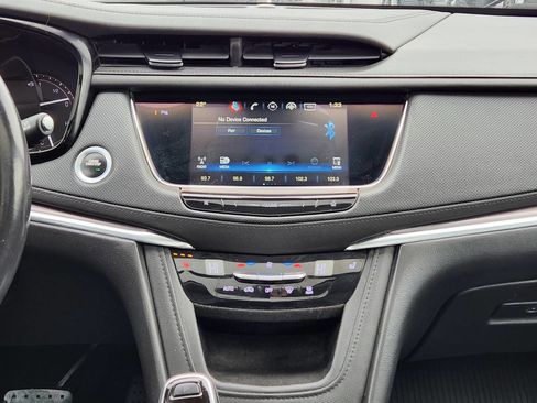 Used 2019 Cadillac XT5 Luxury image 17