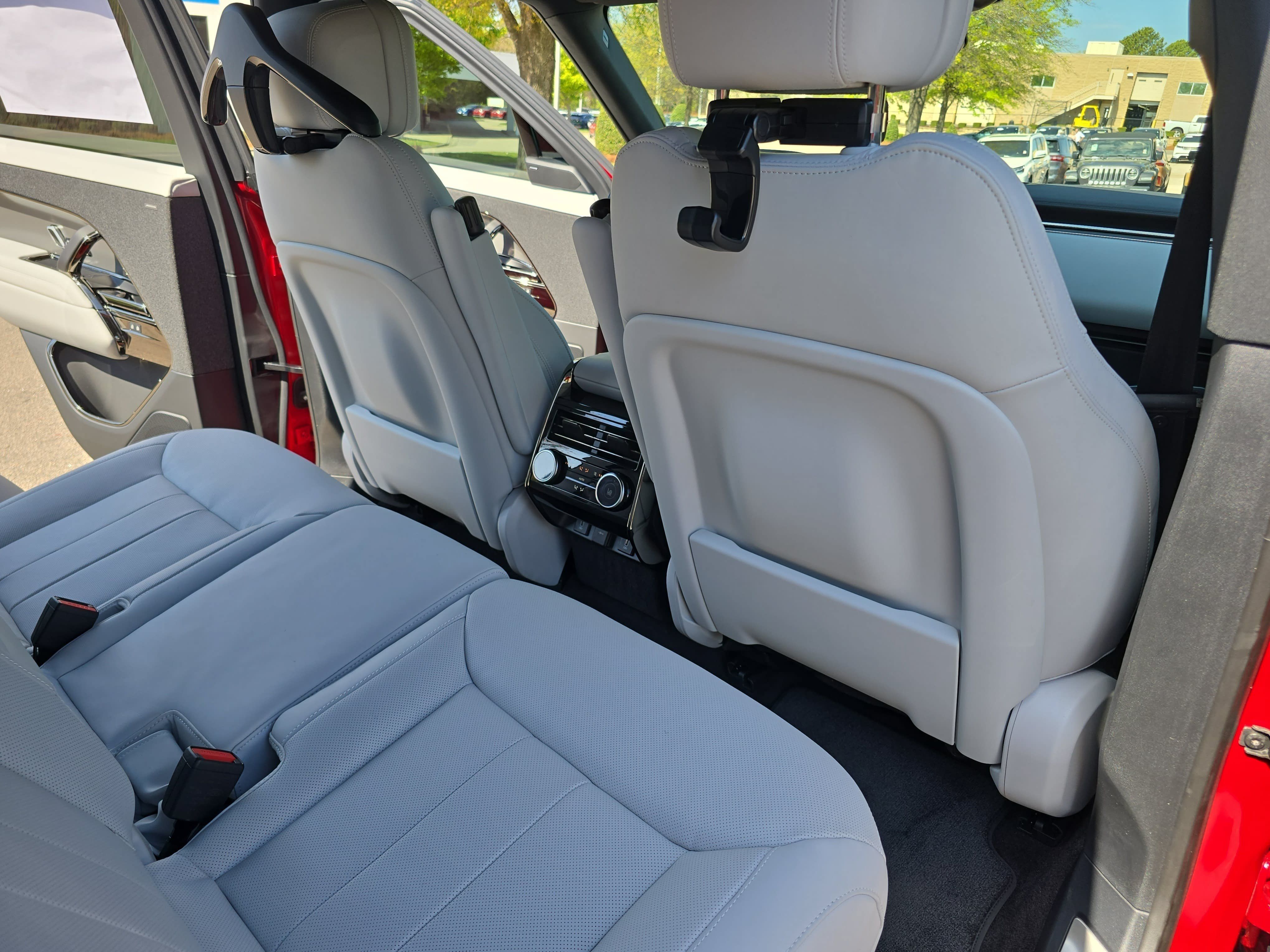 New 2026 Land Rover Range Rover Sport SE AWD/4WD image 11