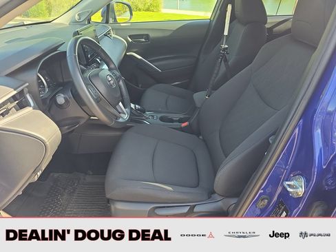 Used 2022 Toyota Corolla Cross LE w/ Moonroof Package AWD/4WD image 10