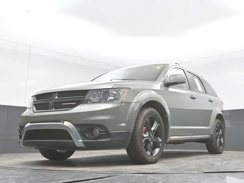 Used 2020 Dodge Journey Crossroad FWD image 43