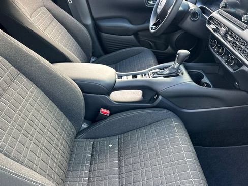 Certified 2024 Honda HR-V LX image 18