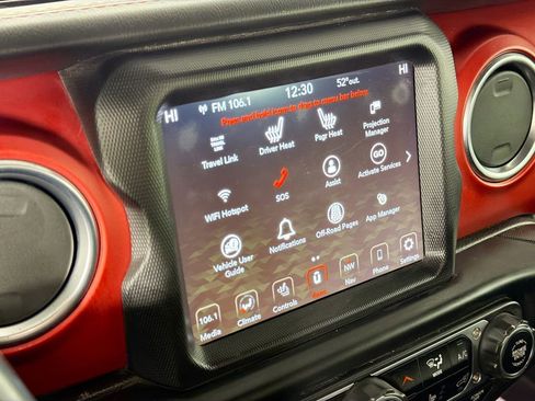Used 2020 Jeep Wrangler Unlimited Rubicon w/ Dual Top Group AWD/4WD image 15