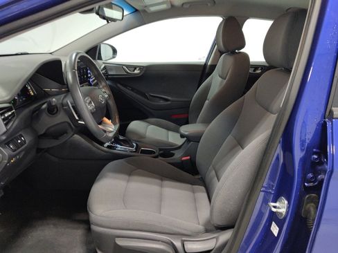 Used 2021 Hyundai Ioniq SE image 17
