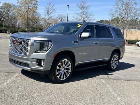 Used 2024 GMC Yukon Denali image 3