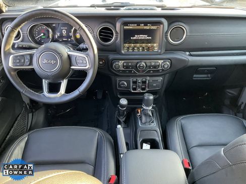 Used 2022 Jeep Wrangler Unlimited Sahara w/ Cold Weather Group image 36