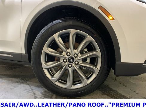 Used 2022 Lincoln Corsair AWD w/ Premium Package image 9