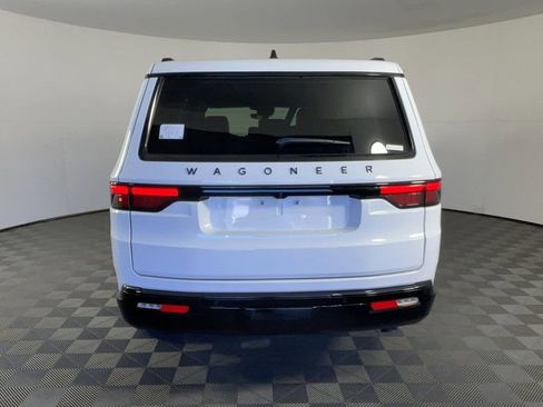 New 2025 Jeep Wagoneer Series II image 5