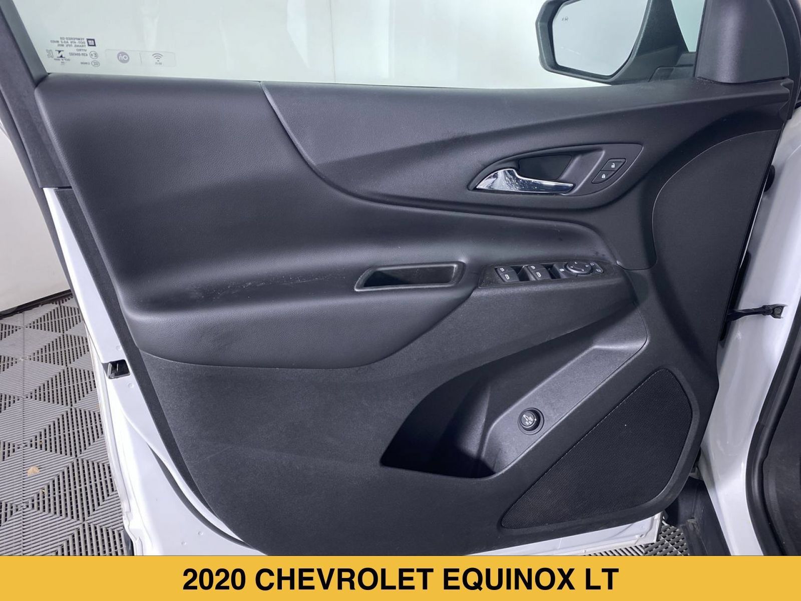 Certified 2020 Chevrolet Equinox LT FWD image 11