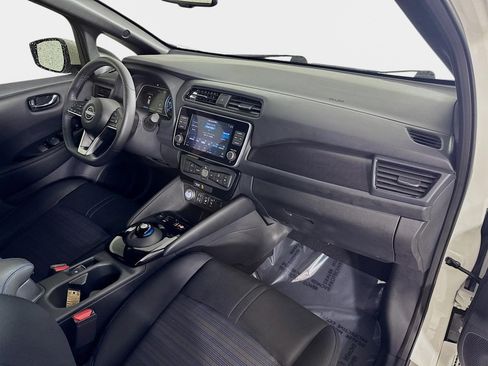 Used 2023 Nissan Leaf SV Plus image 29