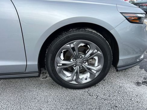 Used 2023 Honda Accord EX image 11