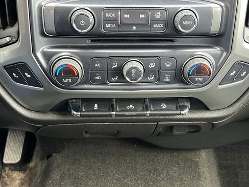 Used 2018 Chevrolet Silverado 1500 LTZ Z71 w/ Centennial Edition image 31