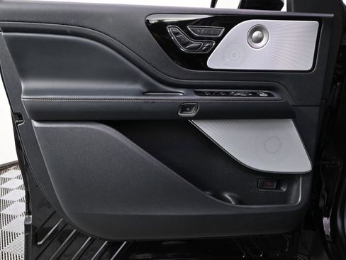 New 2026 Lincoln Aviator Reserve image 23