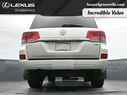 Used 2018 Toyota Land Cruiser w/ Carpet Mat Package image 13