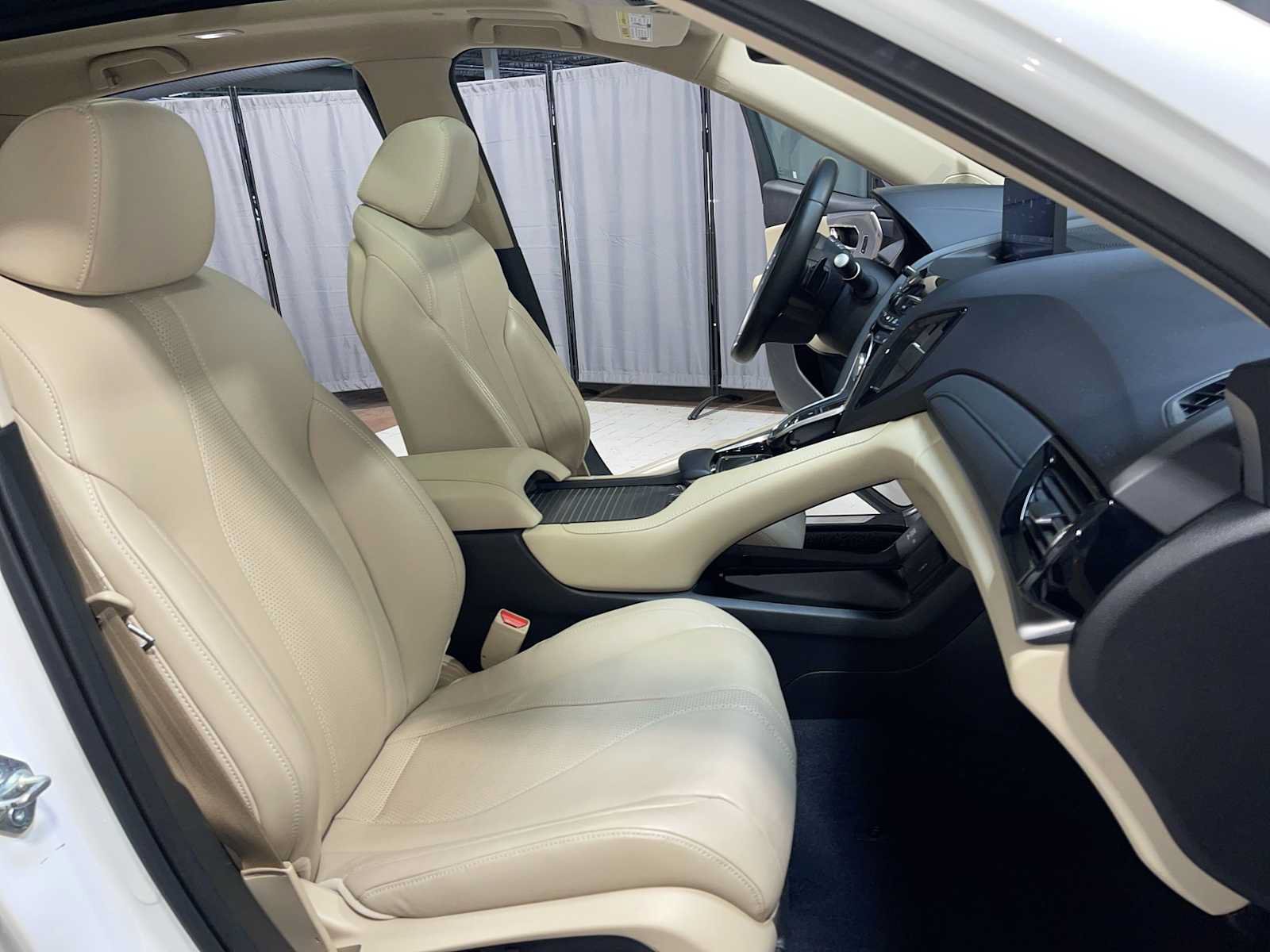 Used 2019 Acura RDX w/ Technology Package AWD/4WD image 14