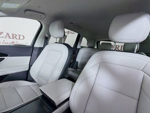 New 2026 Lincoln Nautilus Premier AWD/4WD image 23