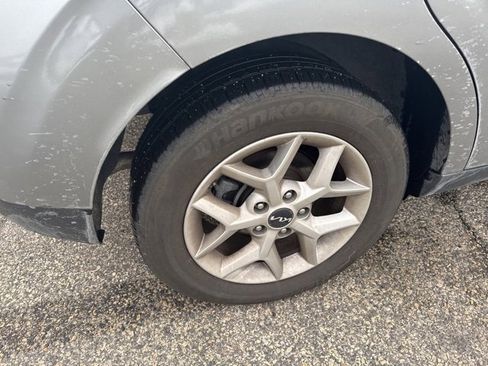 Used 2023 Kia Soul LX w/ LX Technology Package image 9