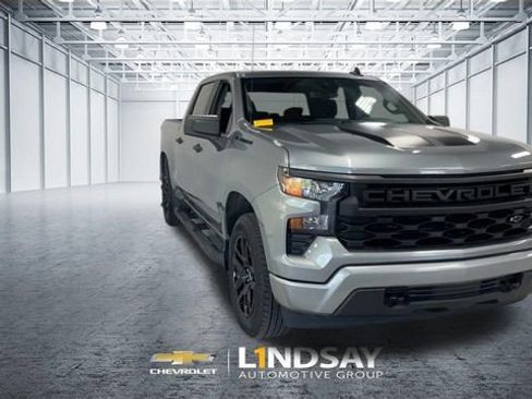 Used 2023 Chevrolet Silverado 1500 Custom w/ Rally Edition AWD/4WD image 4