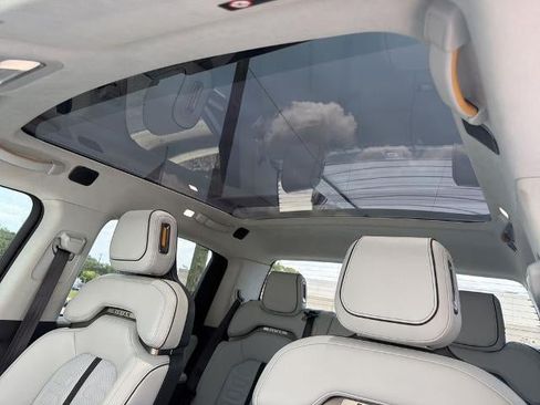Used 2022 Rivian R1T Launch Edition AWD/4WD image 31