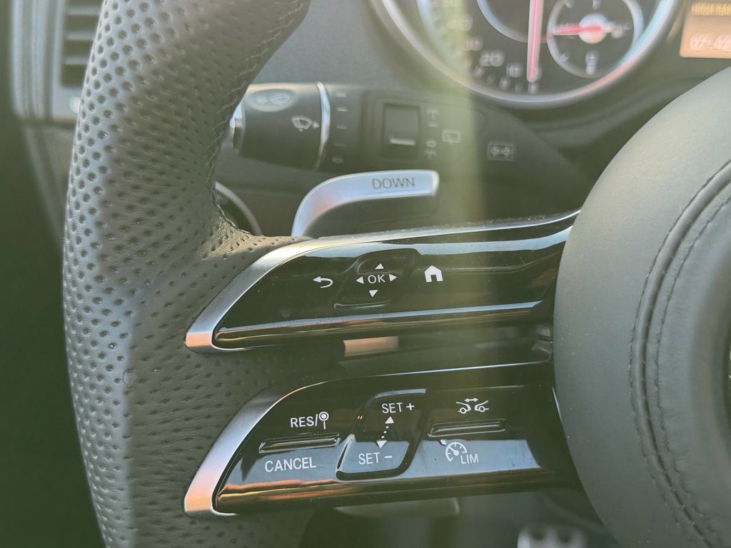 Used 2013 Mercedes-Benz G 63 AMG 4MATIC image 28