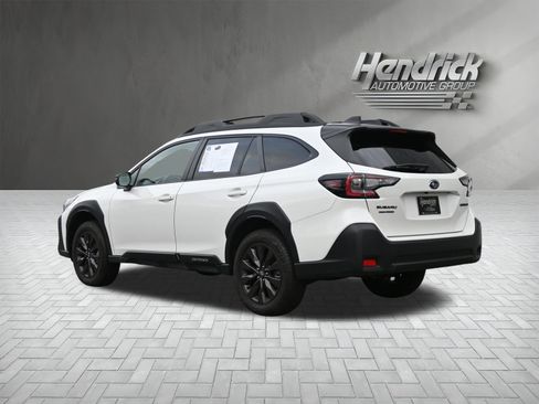 Certified 2025 Subaru Outback Onyx Edition image 7