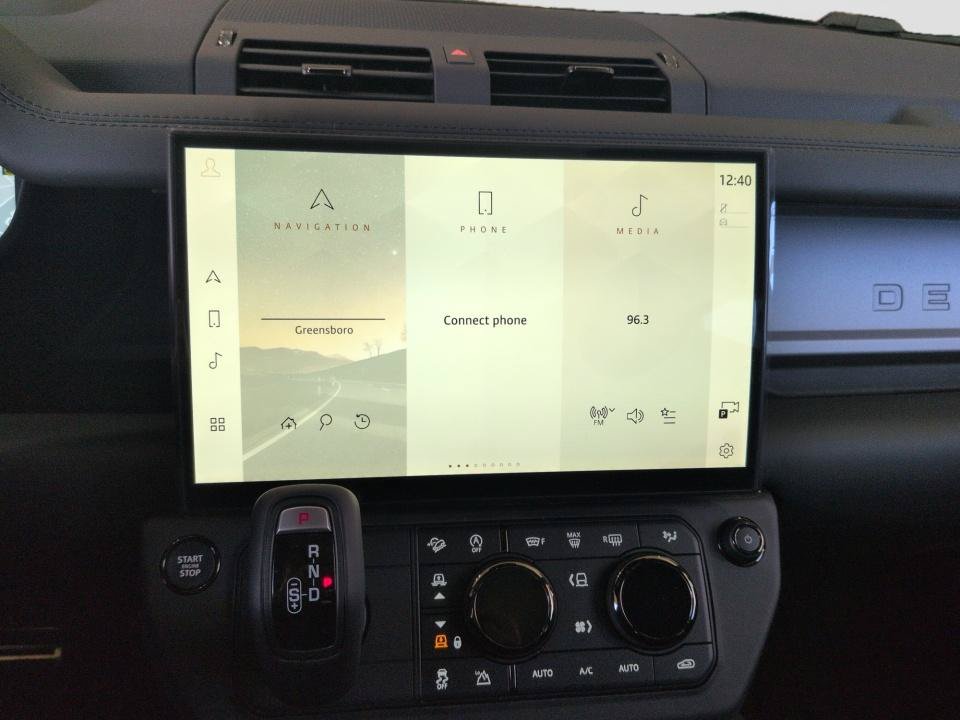 New 2026 Land Rover Defender 110 AWD/4WD image 15