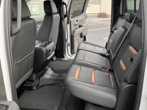 Used 2025 GMC Sierra 1500 AT4 w/ AT4 Premium Package image 19