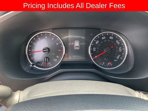 Used 2019 Toyota RAV4 XLE Premium w/ Cold Weather Package FWD image 10